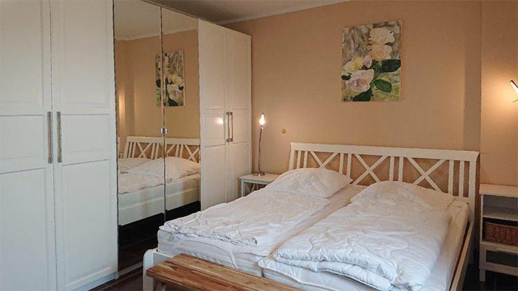 Appartementanlage Residenz Am Yachthafen Кюлунгсборн Екстер'єр фото