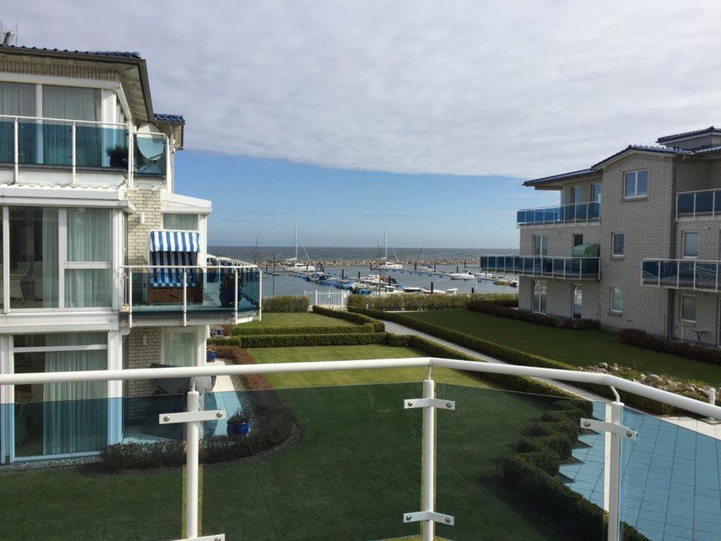 Appartementanlage Residenz Am Yachthafen Кюлунгсборн Екстер'єр фото